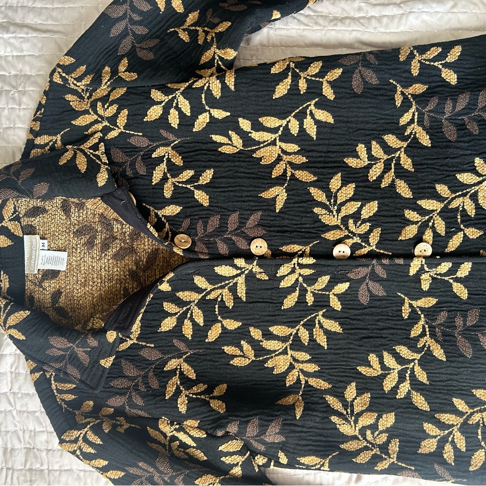 Elegant Black and Gold Leaf Pattern Jacket